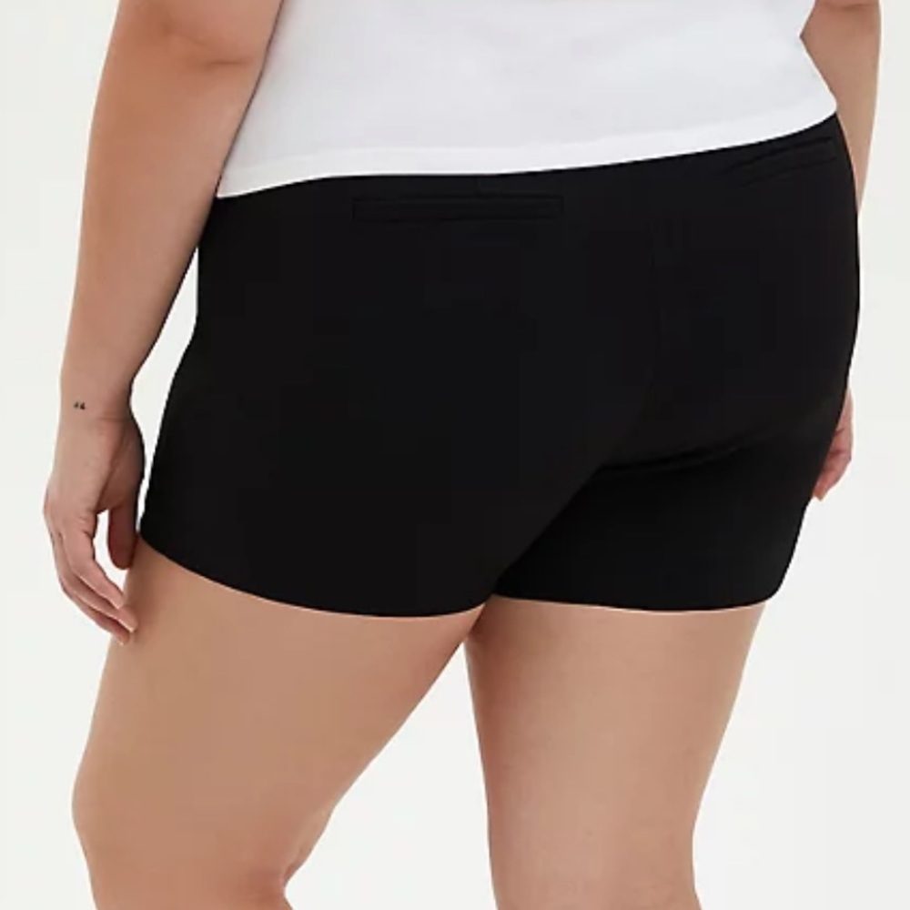 Torrid Black Button High Rise Short - Picture 3 of 5